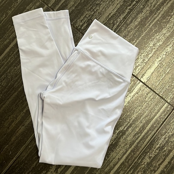 Lululemon Wunder Under high rise tight size 8 EUC - Picture 4 of 5